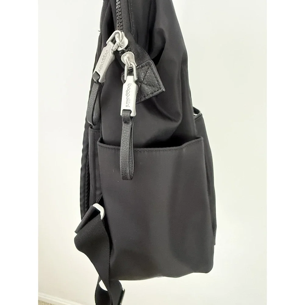 BAGGALLINI Soho Backpack Black Travel Work School Water Resistant Laptop Mint!